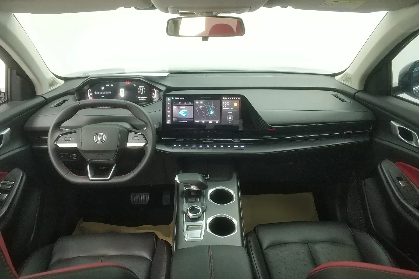 2022 ChangAn CS55 Plus 1.5T 188HP L4 7DCT,autocango,china used car exporter,china ev exporter,chinese used car exporter,chinese used ev exporter