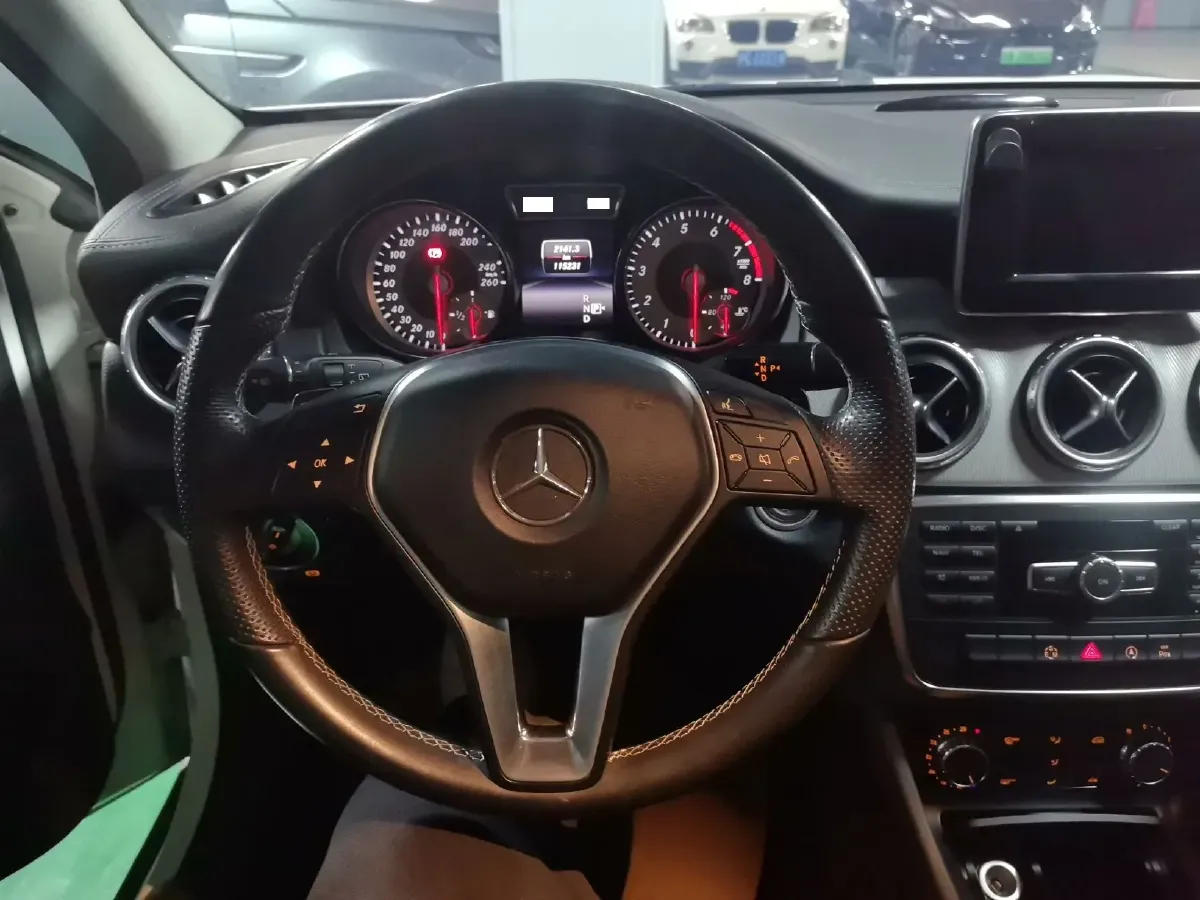 2015 Mercedes-Benz GLA Class 1.6T 156HP L4 7DCT,autocango,china used car exporter,china ev exporter,chinese used car exporter,chinese used ev exporter