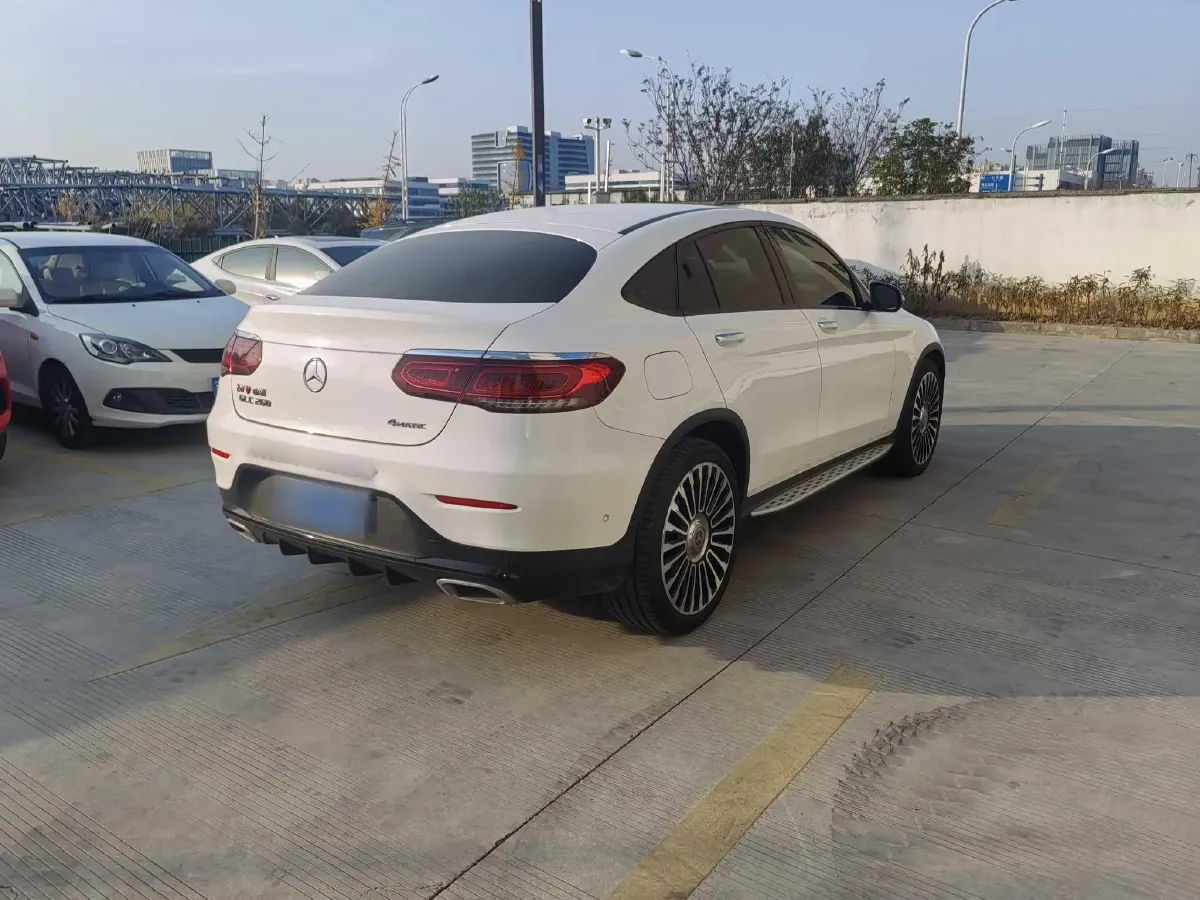 2020 Mercedes-Benz GLC Coupe 2.0T 197HP L4 9AT,autocango,china used car exporter,china ev exporter,chinese used car exporter,chinese used ev exporter