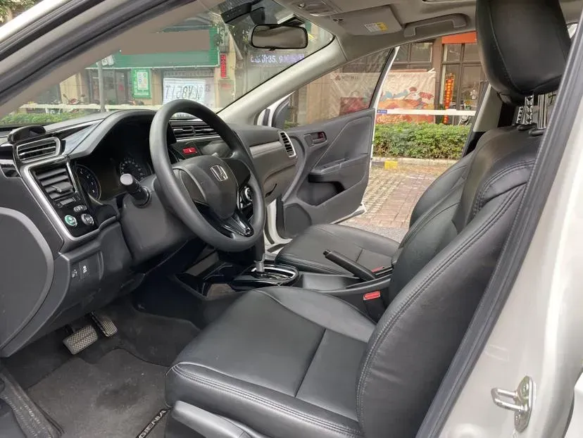 2017 Honda Gienia 1.5L 131HP L4 CVT,autocango,china used car exporter,china ev exporter,chinese used car exporter,chinese used ev exporter