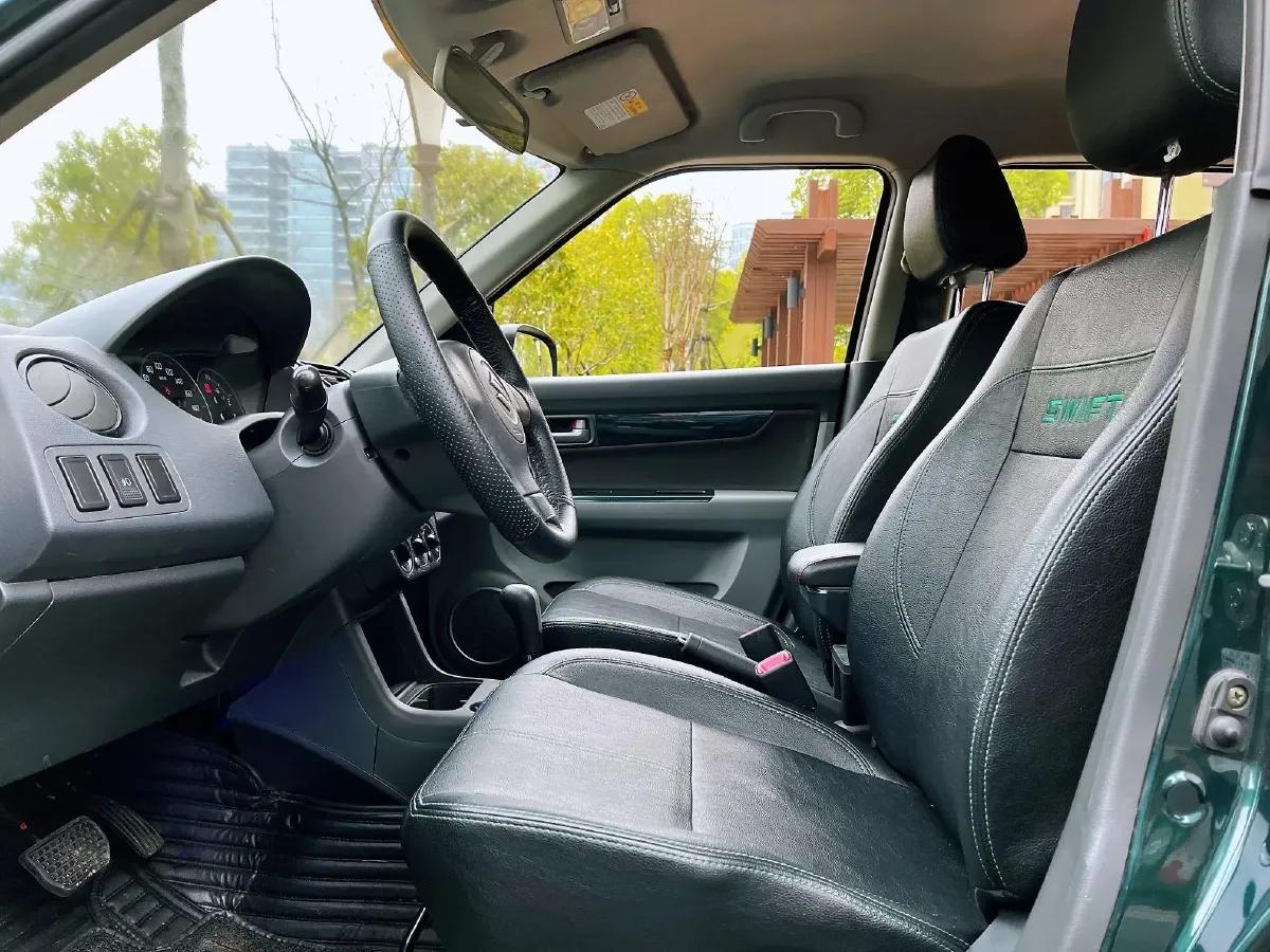 2016 Suzuki Swift 1.5L 103HP L4 4AT,autocango,china used car exporter,china ev exporter,chinese used car exporter,chinese used ev exporter