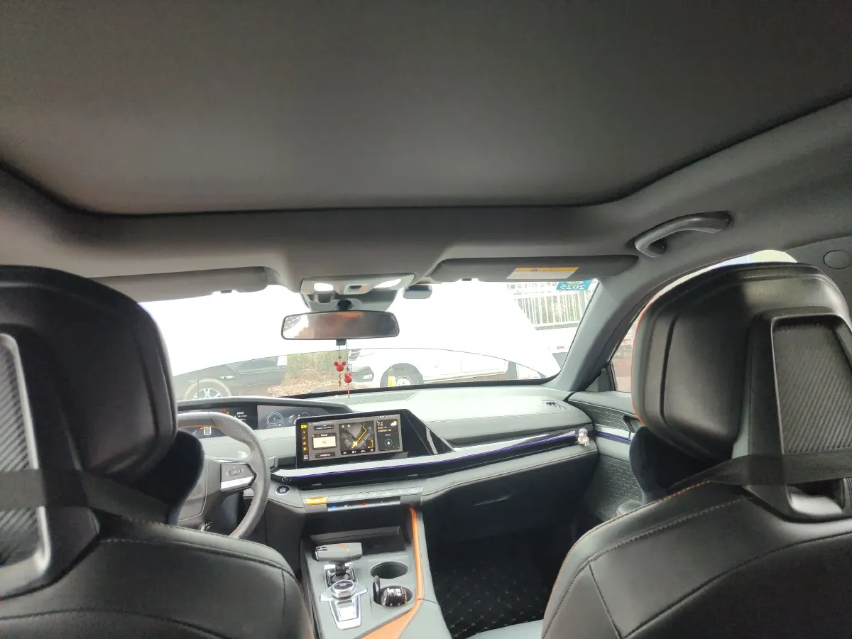 2022 ChangAn UNI-V 1.5T 188HP L4 7DCT,autocango,china used car exporter,china ev exporter,chinese used car exporter,chinese used ev exporter