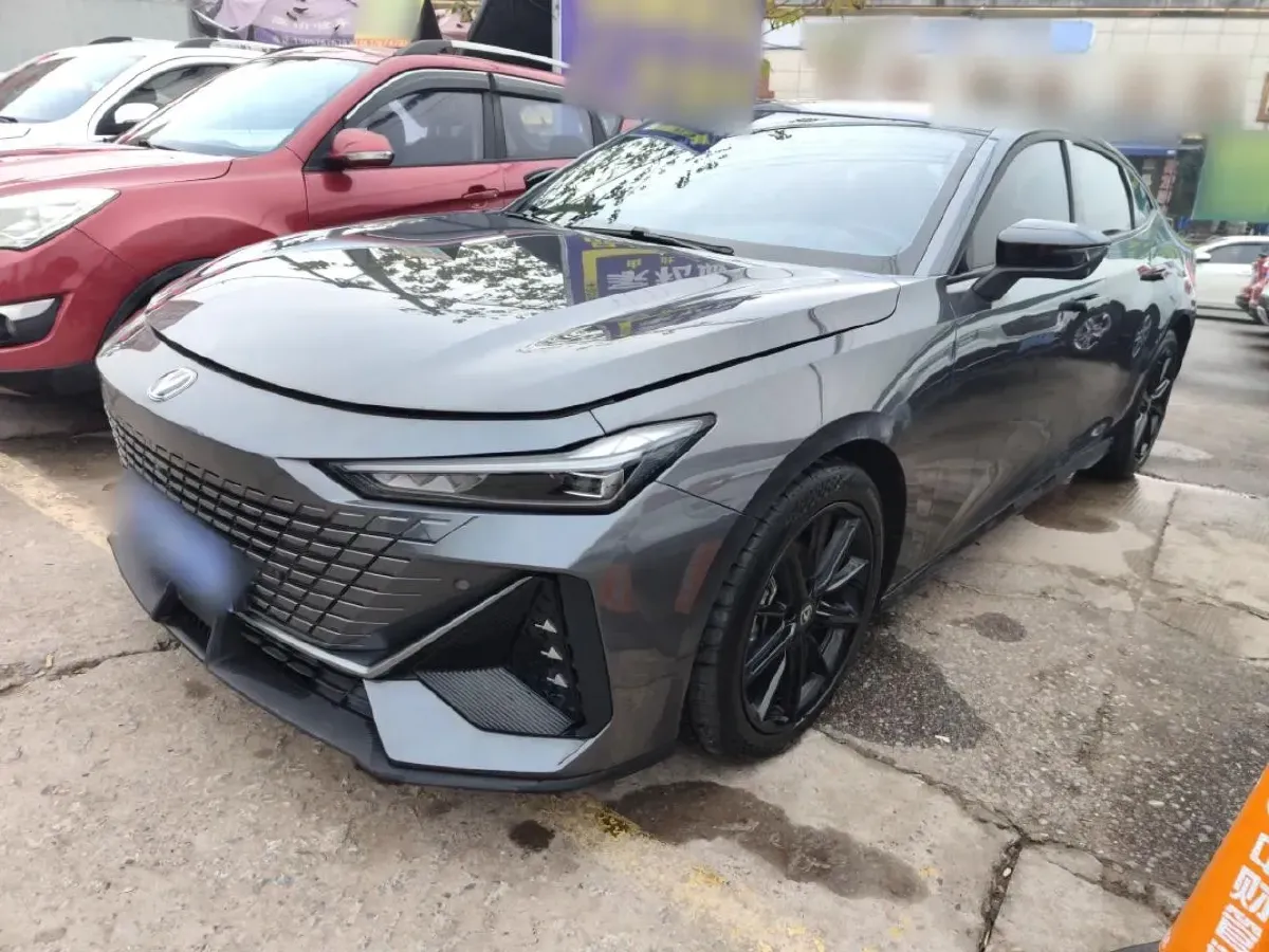 2022 ChangAn UNI-V 1.5T 188HP L4 7DCT,autocango,china used car exporter,china ev exporter,chinese used car exporter,chinese used ev exporter