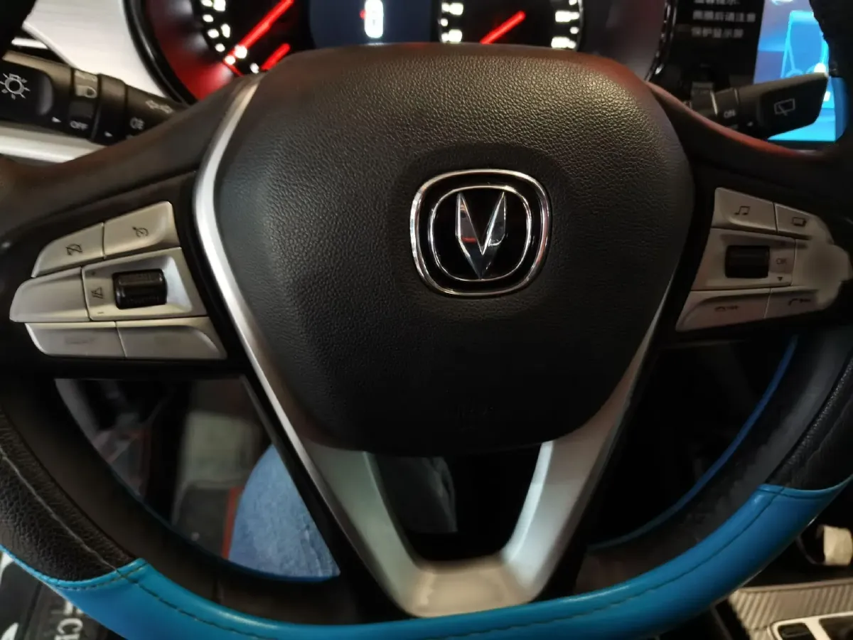 2019 ChangAn CS35 Plus 1.6L 128HP L4 6AT,autocango,china used car exporter,china ev exporter,chinese used car exporter,chinese used ev exporter