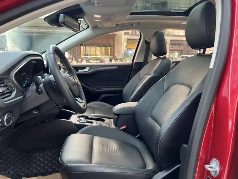 2020 Ford Focus Active 1.5T 174HP L3 8AT,autocango,china used car exporter,china ev exporter,chinese used car exporter,chinese used ev exporter