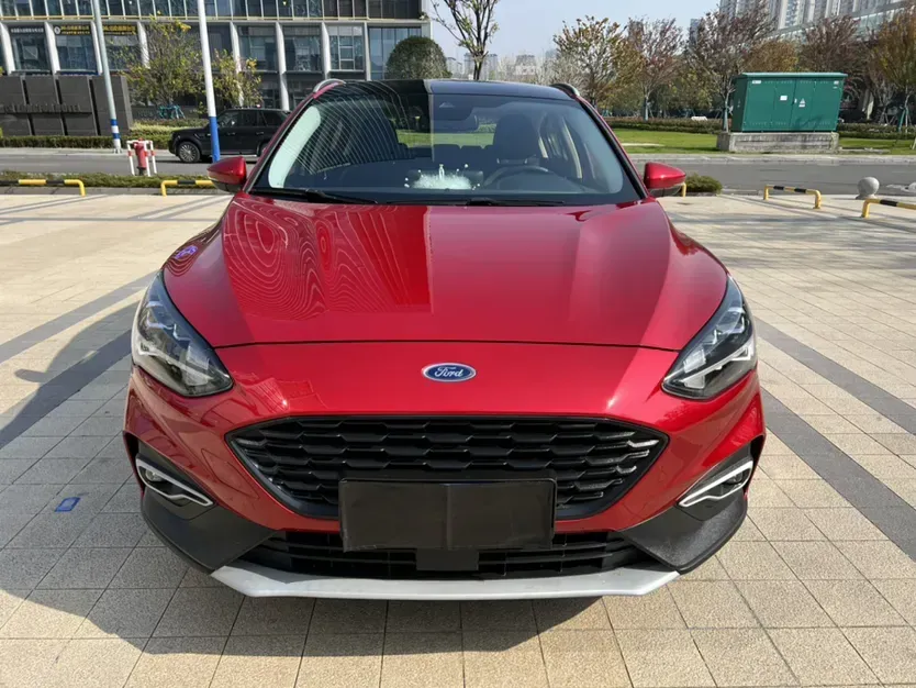 2020 Ford Focus Active 1.5T 174HP L3 8AT,autocango,china used car exporter,china ev exporter,chinese used car exporter,chinese used ev exporter