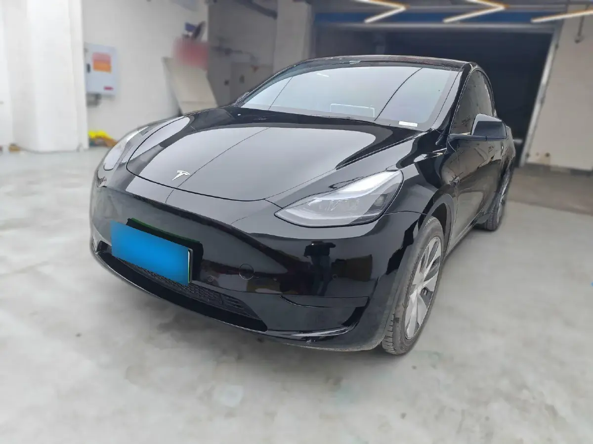 2022 Tesla Model Y BEV 60KWH