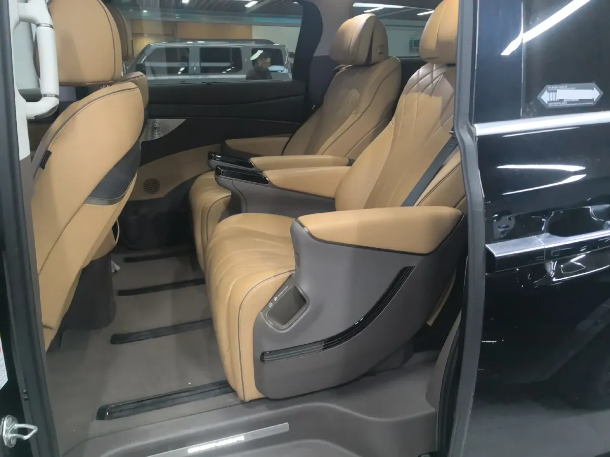 2024 Denza D9 1.5T 139HP L4 E-CVT PHEV 40KWH,autocango,china used car exporter,china ev exporter,chinese used car exporter,chinese used ev exporter