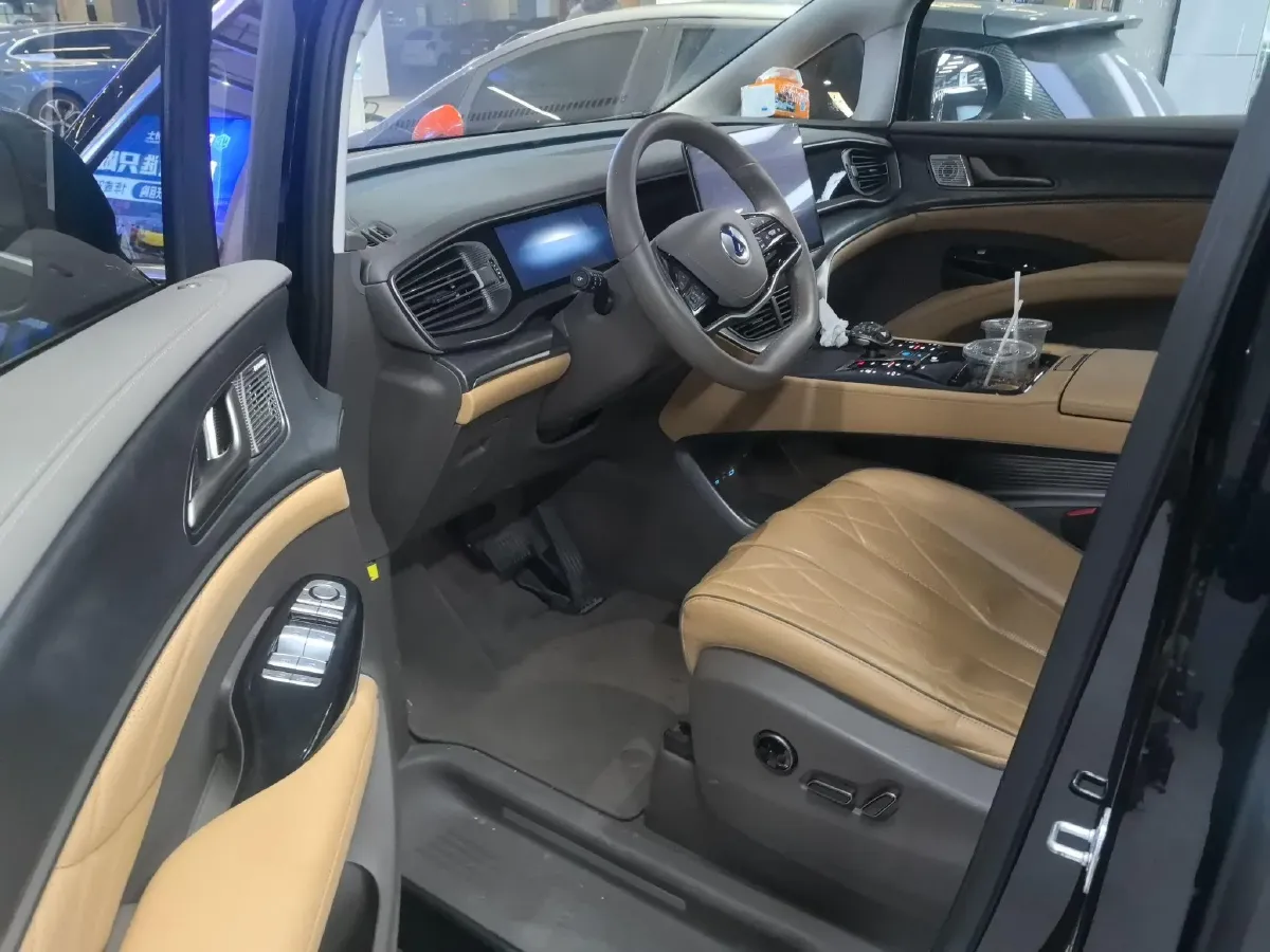 2024 Denza D9 1.5T 139HP L4 E-CVT PHEV 40KWH,autocango,china used car exporter,china ev exporter,chinese used car exporter,chinese used ev exporter