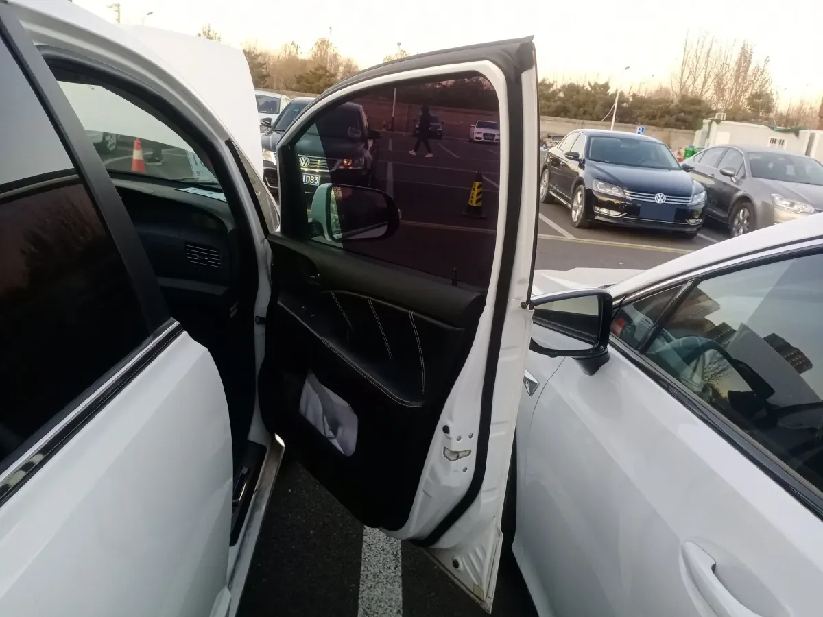 2017 BYD e6 BEV 82KWH,autocango,china used car exporter,china ev exporter,chinese used car exporter,chinese used ev exporter