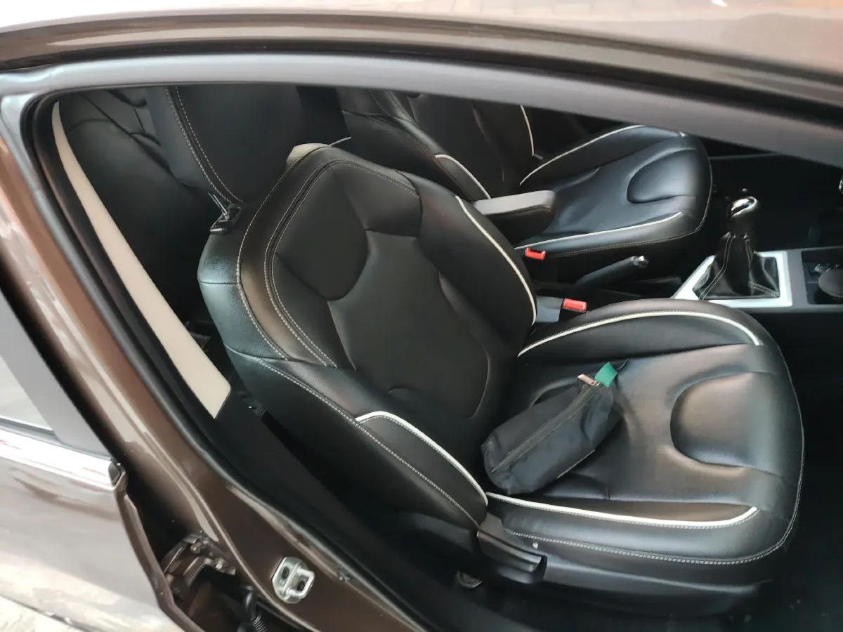 2015 JAC Refine S2 1.5L 113HP L4 5MT,autocango,china used car exporter,china ev exporter,chinese used car exporter,chinese used ev exporter