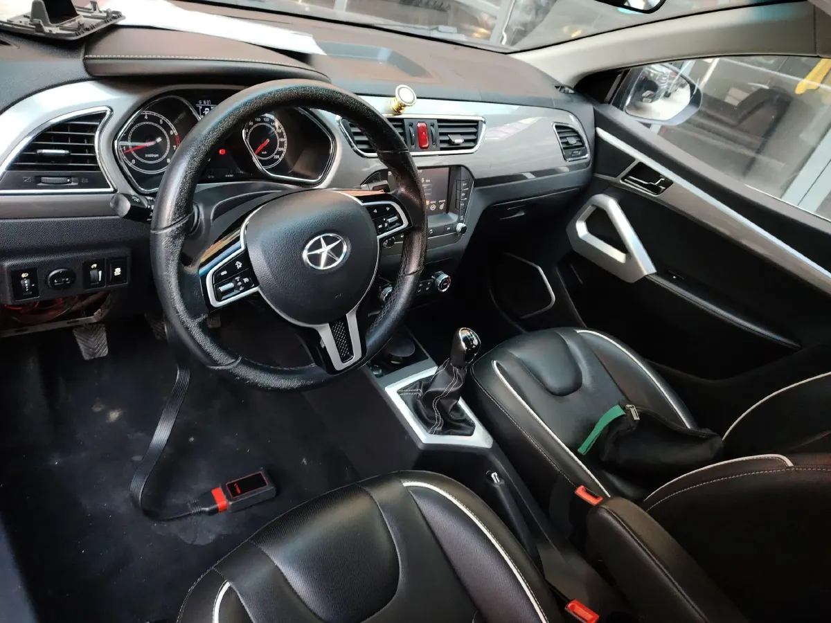 2015 JAC Refine S2 1.5L 113HP L4 5MT,autocango,china used car exporter,china ev exporter,chinese used car exporter,chinese used ev exporter