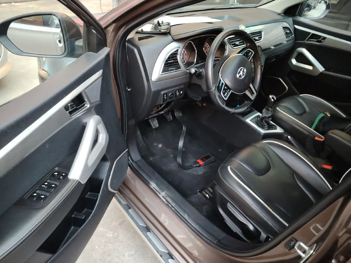 2015 JAC Refine S2 1.5L 113HP L4 5MT,autocango,china used car exporter,china ev exporter,chinese used car exporter,chinese used ev exporter