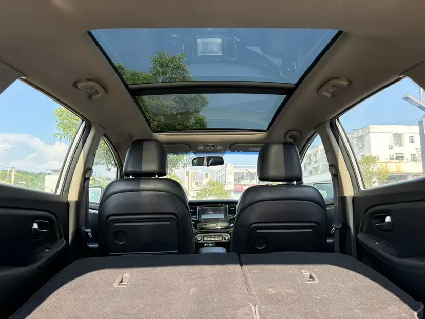 2013 Kia Carens 2.0L 152HP L4 6AT,autocango,china used car exporter,china ev exporter,chinese used car exporter,chinese used ev exporter