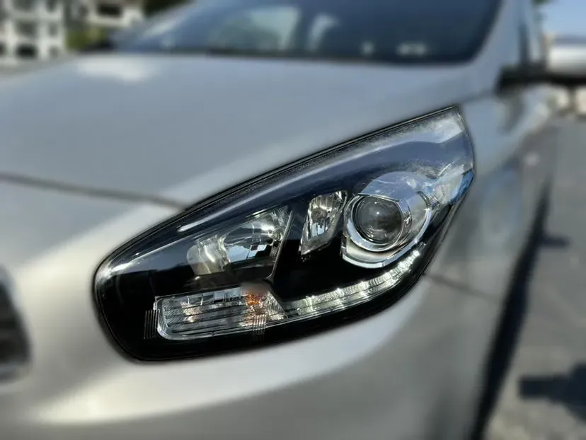 2013 Kia Carens 2.0L 152HP L4 6AT,autocango,china used car exporter,china ev exporter,chinese used car exporter,chinese used ev exporter