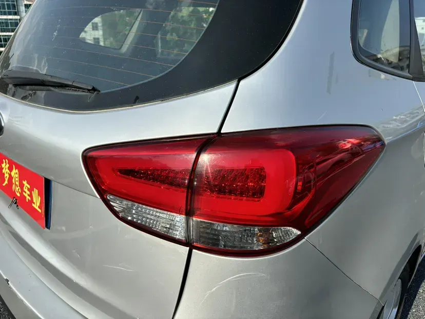 2013 Kia Carens 2.0L 152HP L4 6AT,autocango,china used car exporter,china ev exporter,chinese used car exporter,chinese used ev exporter