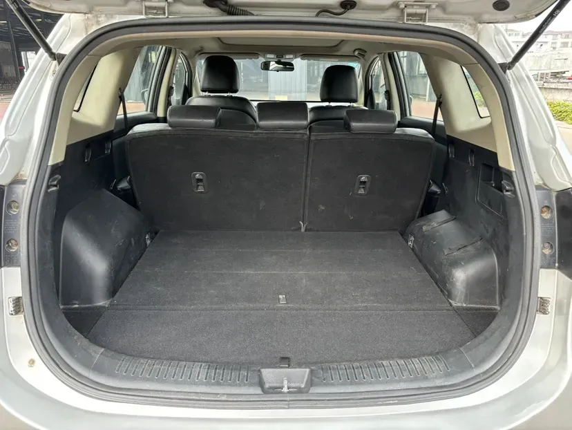 2013 Kia Carens 2.0L 152HP L4 6AT,autocango,china used car exporter,china ev exporter,chinese used car exporter,chinese used ev exporter