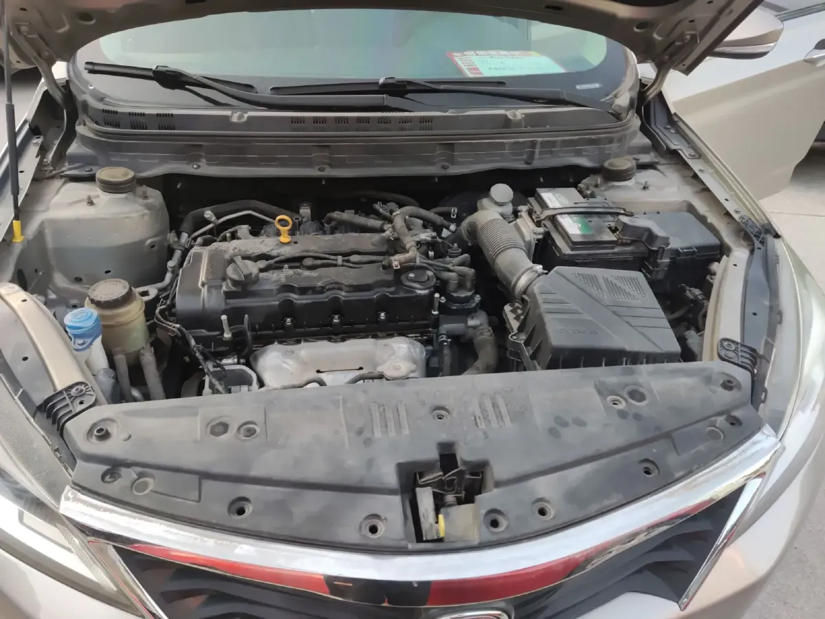 2016 ChangAn Alsvin V7 1.6L 124HP L4 5MT,autocango,china used car exporter,china ev exporter,chinese used car exporter,chinese used ev exporter