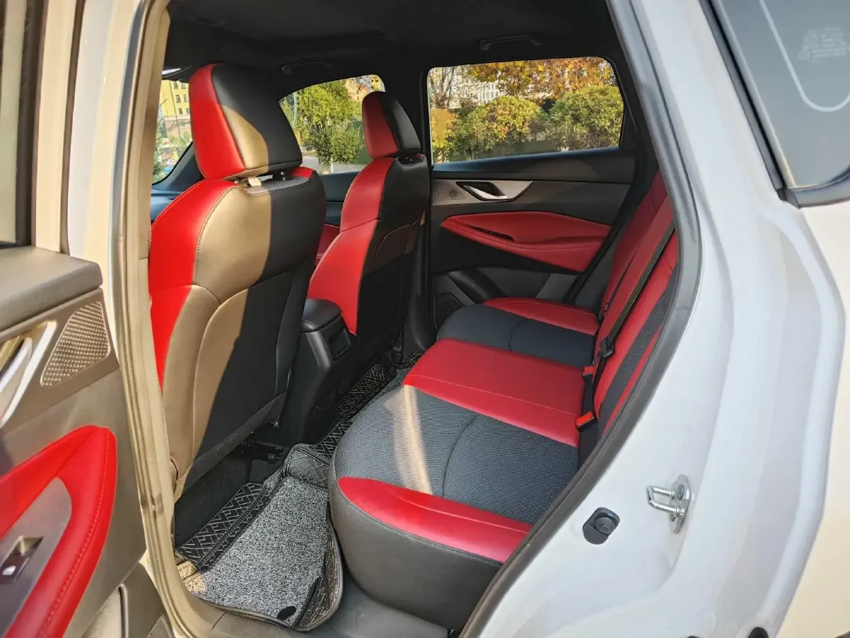 2024 ChangAn CS35 Plus 1.4T 160HP L4 7DCT,autocango,china used car exporter,china ev exporter,chinese used car exporter,chinese used ev exporter