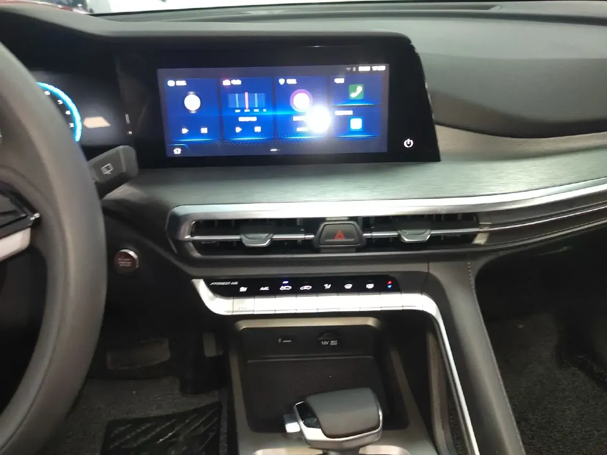 2024 ChangAn CS35 Plus 1.4T 160HP L4 7DCT,autocango,china used car exporter,china ev exporter,chinese used car exporter,chinese used ev exporter