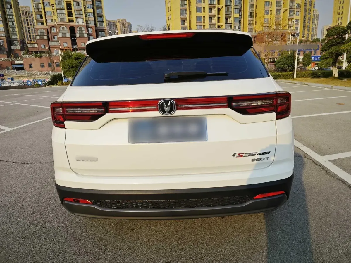 2024 ChangAn CS35 Plus 1.4T 160HP L4 7DCT,autocango,china used car exporter,china ev exporter,chinese used car exporter,chinese used ev exporter