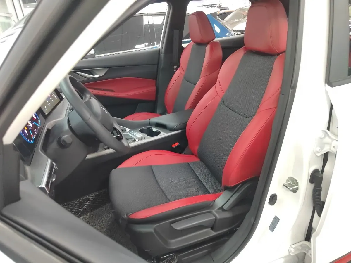 2024 ChangAn CS35 Plus 1.4T 160HP L4 7DCT,autocango,china used car exporter,china ev exporter,chinese used car exporter,chinese used ev exporter