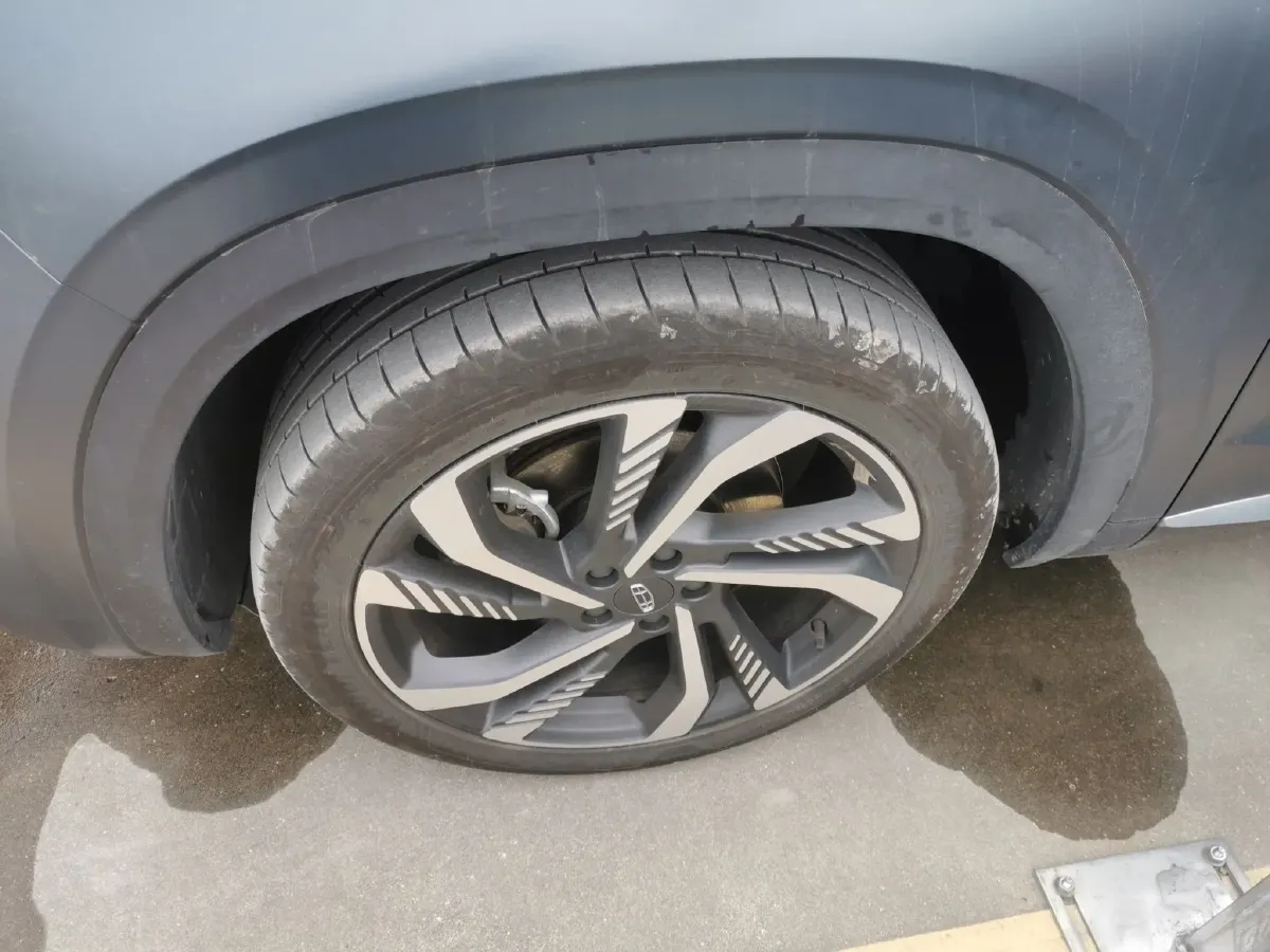 2023 Geely Monjaro 2.0T 238HP L4 8AT,autocango,china used car exporter,china ev exporter,chinese used car exporter,chinese used ev exporter