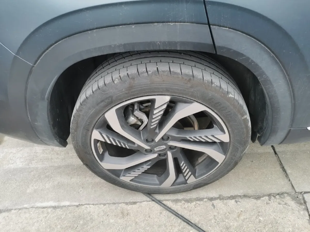 2023 Geely Monjaro 2.0T 238HP L4 8AT,autocango,china used car exporter,china ev exporter,chinese used car exporter,chinese used ev exporter