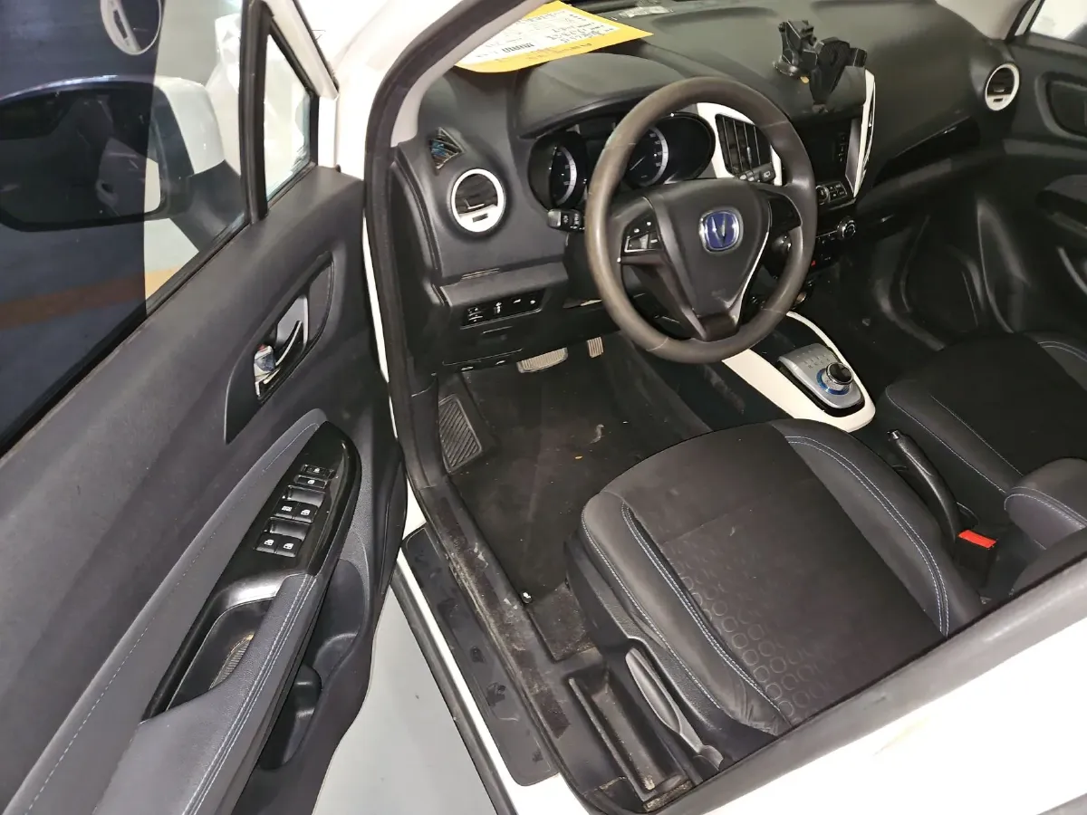 2018 ChangAn CS15 EV BEV 42.92KWH,autocango,china used car exporter,china ev exporter,chinese used car exporter,chinese used ev exporter
