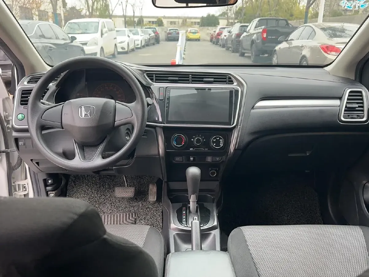 2017 Honda Gienia 1.5L 131HP L4 CVT,autocango,china used car exporter,china ev exporter,chinese used car exporter,chinese used ev exporter