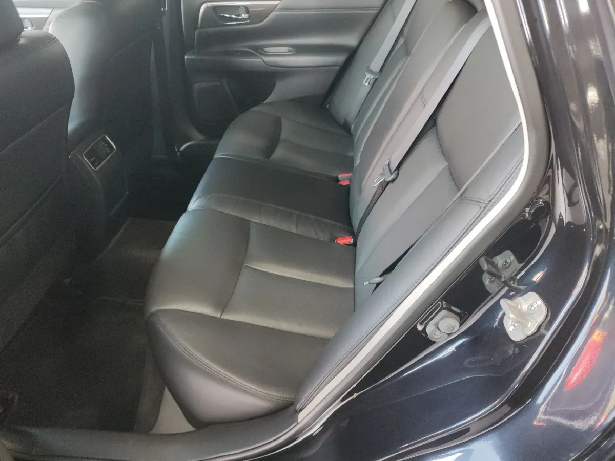 2013 Nissan Teana 2.0L 141HP L4 CVT,autocango,china used car exporter,china ev exporter,chinese used car exporter,chinese used ev exporter