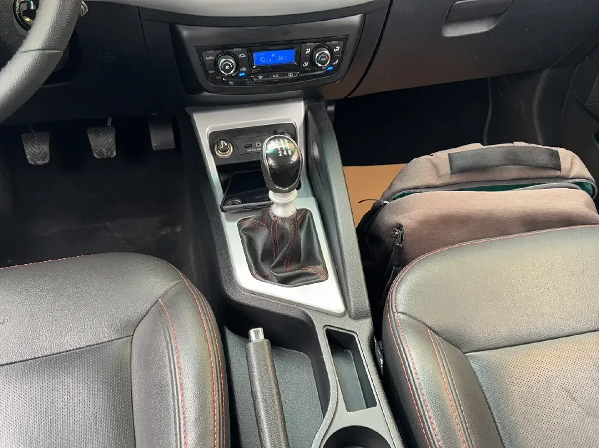 2016 JAC Refine S3 1.5L 113HP L4 6MT,autocango,china used car exporter,china ev exporter,chinese used car exporter,chinese used ev exporter