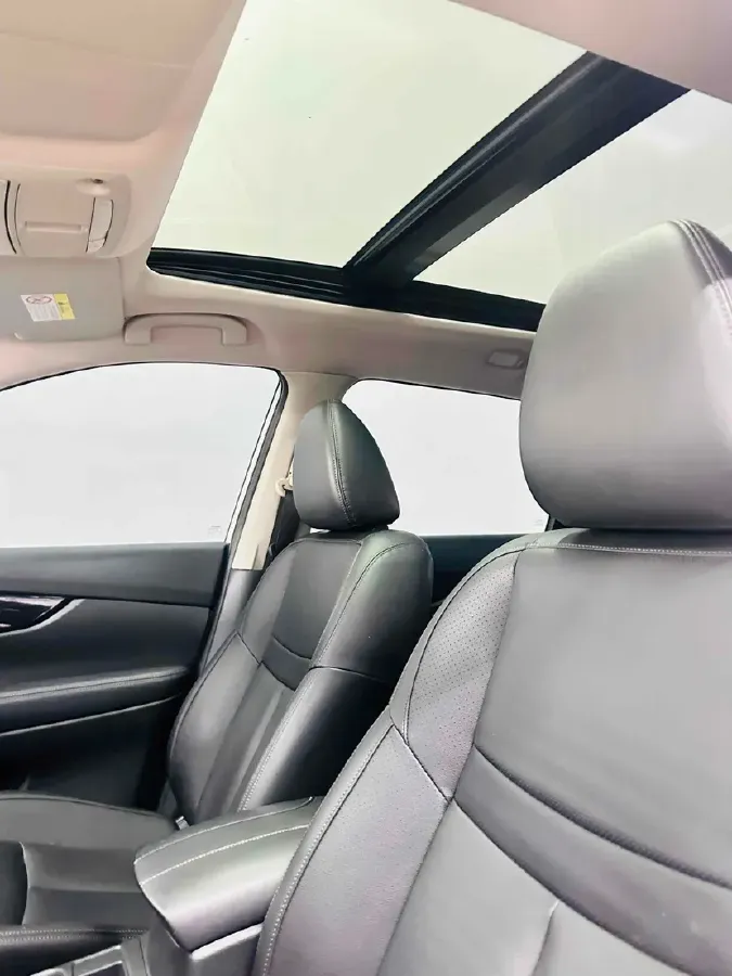 2022 Nissan X-Trail 2.0L 151HP L4 CVT,autocango,china used car exporter,china ev exporter,chinese used car exporter,chinese used ev exporter