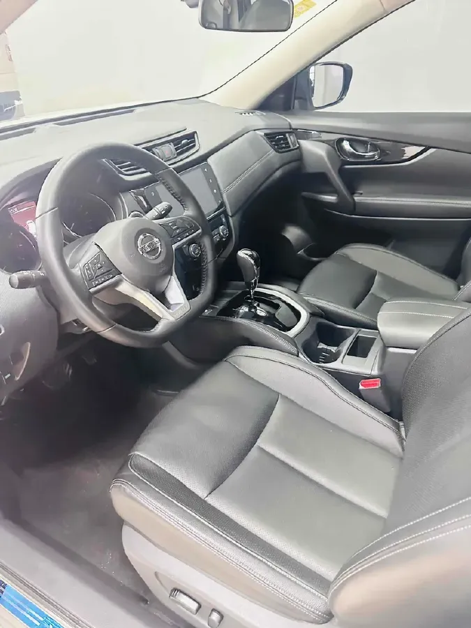 2022 Nissan X-Trail 2.0L 151HP L4 CVT,autocango,china used car exporter,china ev exporter,chinese used car exporter,chinese used ev exporter