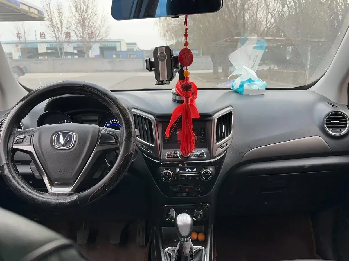 2016 ChangAn CS15 1.5L 107HP L4 5MT,autocango,china used car exporter,china ev exporter,chinese used car exporter,chinese used ev exporter