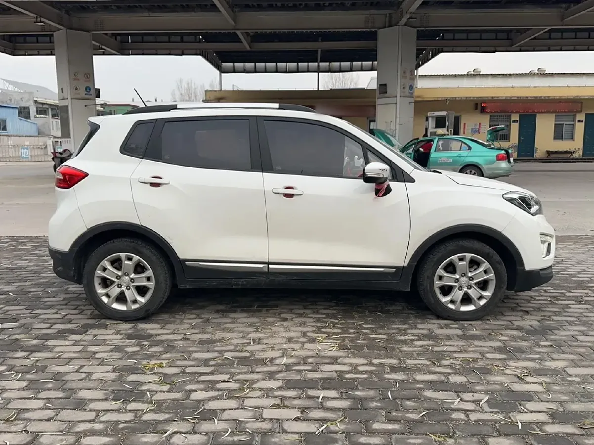 2016 ChangAn CS15 1.5L 107HP L4 5MT,autocango,china used car exporter,china ev exporter,chinese used car exporter,chinese used ev exporter