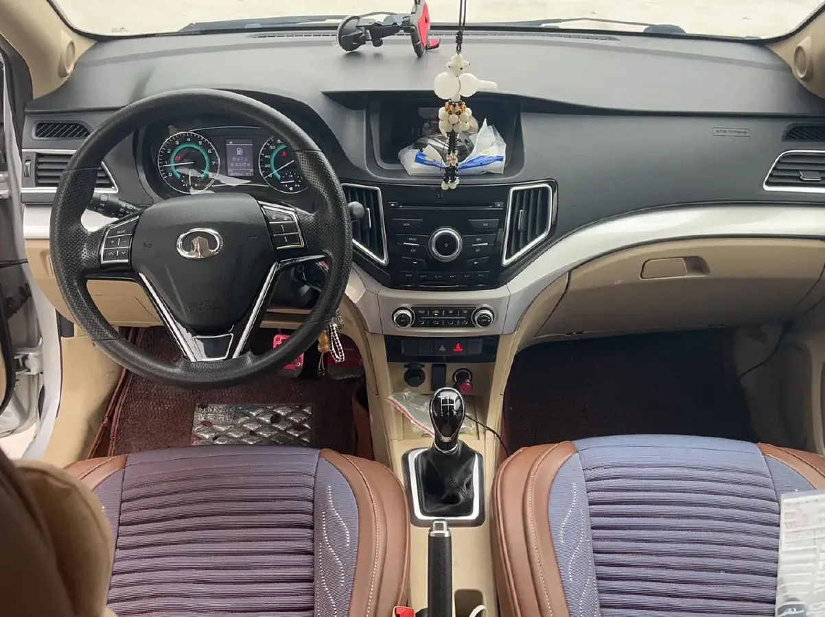 2015 Great Wall C30 1.5L 106HP L4 5MT,autocango,china used car exporter,china ev exporter,chinese used car exporter,chinese used ev exporter