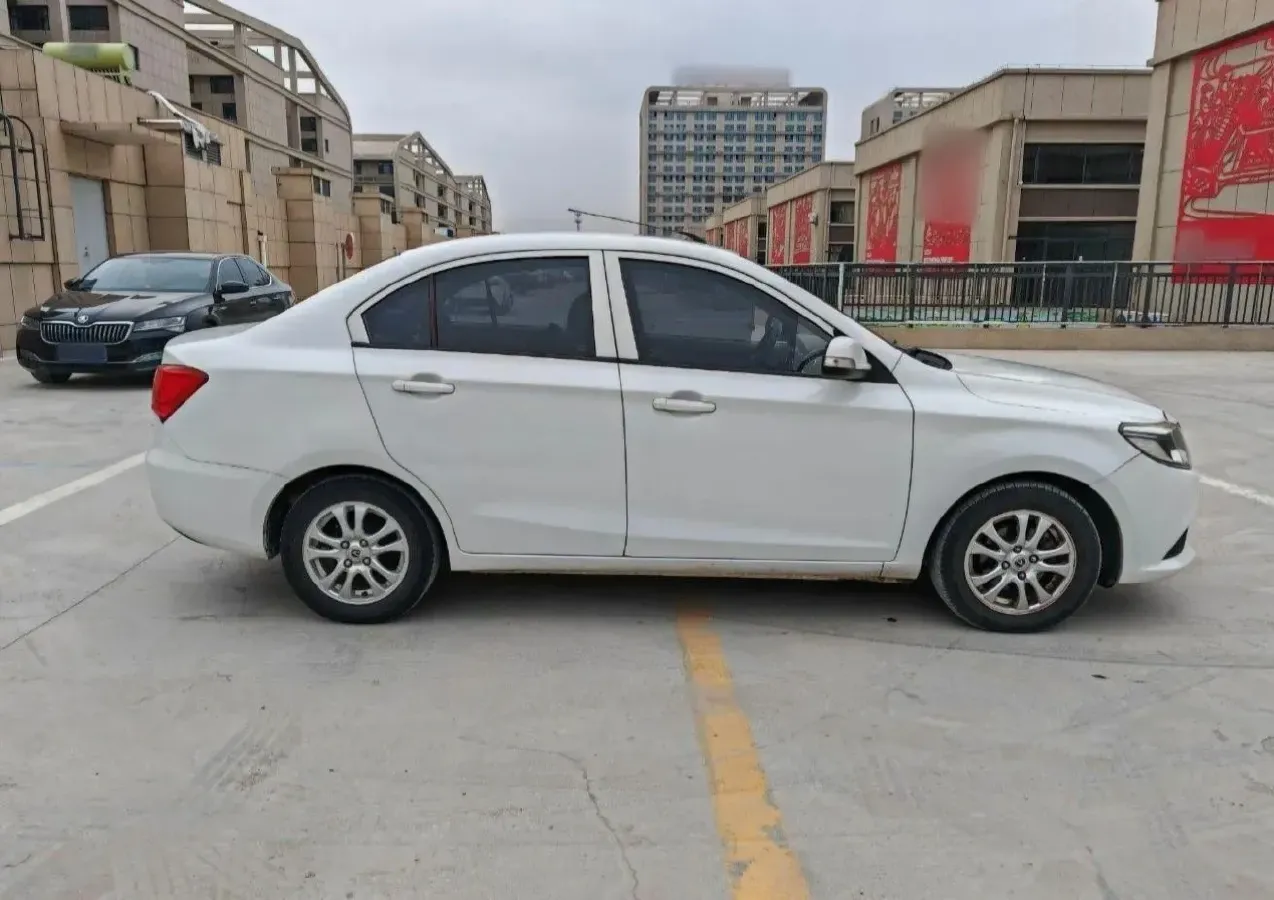 2015 ChangAn Alsvin V3 1.4L 101HP L4 5MT,autocango,china used car exporter,china ev exporter,chinese used car exporter,chinese used ev exporter