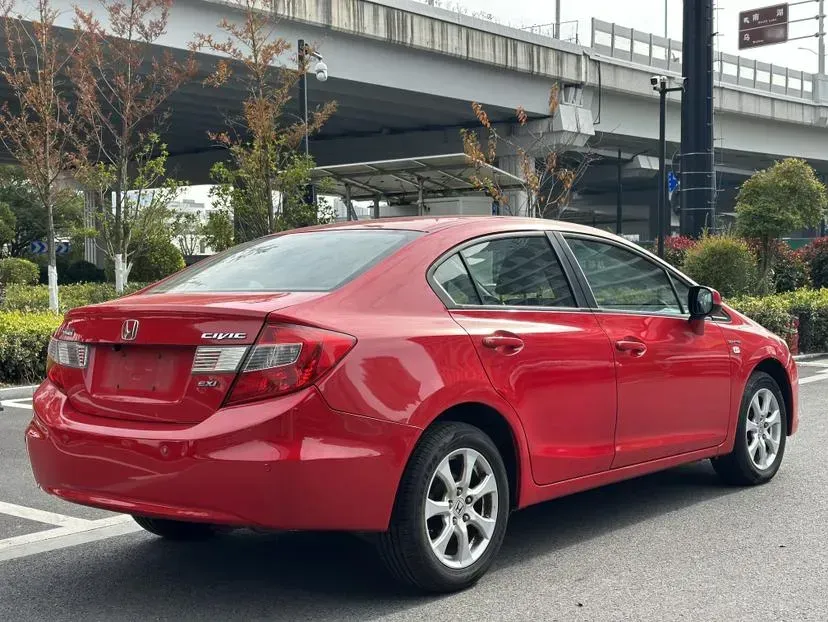 2012 Honda Civic 1.8L 141HP L4 5AT,autocango,china used car exporter,china ev exporter,chinese used car exporter,chinese used ev exporter
