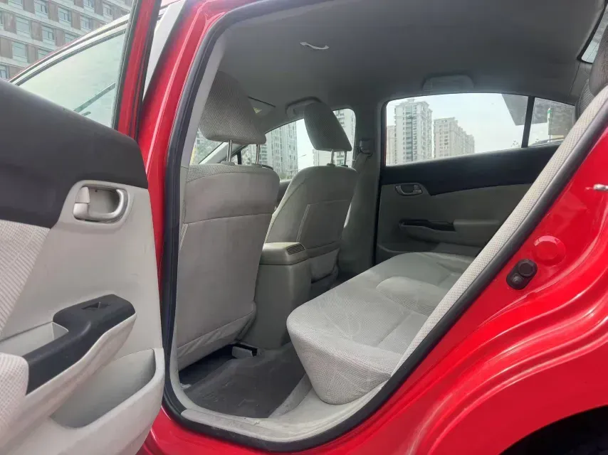 2012 Honda Civic 1.8L 141HP L4 5AT,autocango,china used car exporter,china ev exporter,chinese used car exporter,chinese used ev exporter