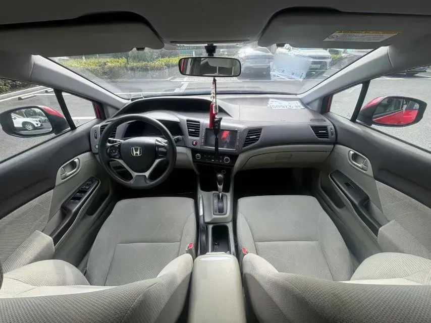 2012 Honda Civic 1.8L 141HP L4 5AT,autocango,china used car exporter,china ev exporter,chinese used car exporter,chinese used ev exporter