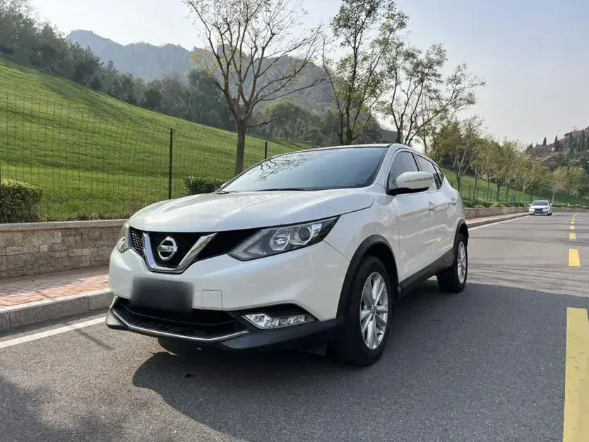 2016 Nissan Qashqai 2.0L 150HP L4 CVT