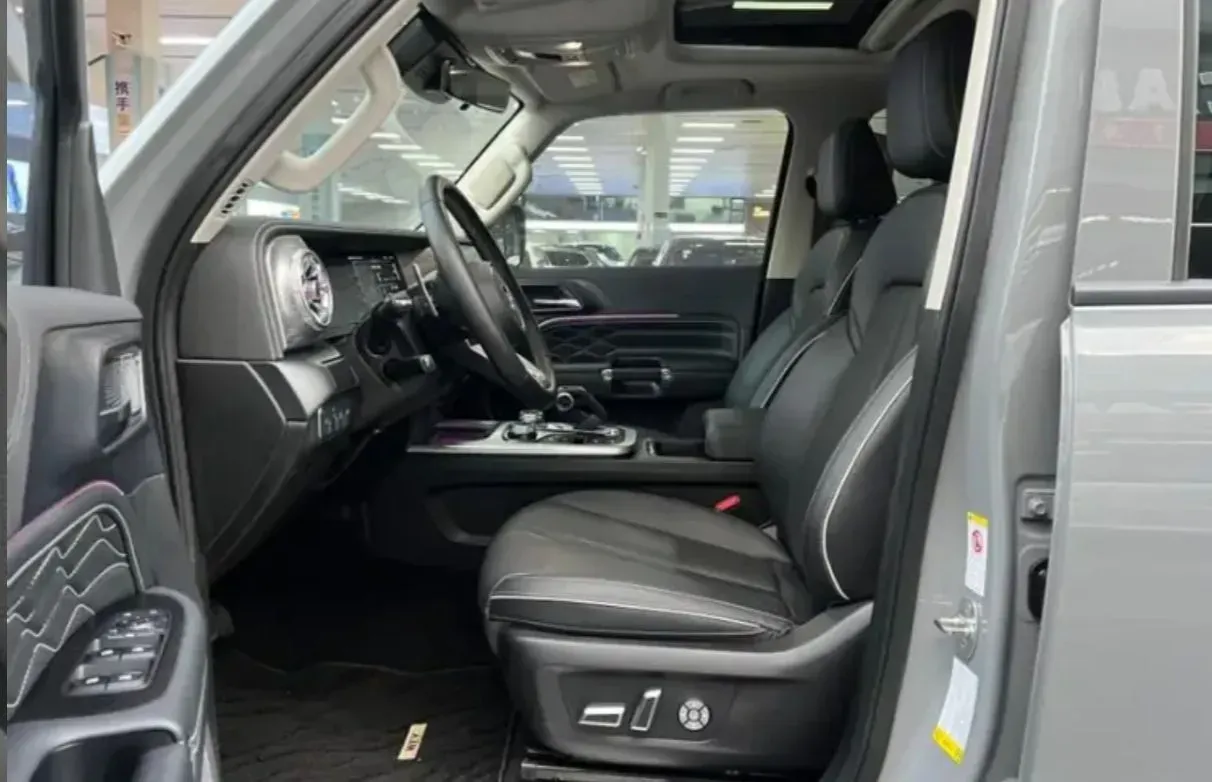 2015 BYD M6 2.4L 167HP L4 6DCT,autocango,china used car exporter,china ev exporter,chinese used car exporter,chinese used ev exporter