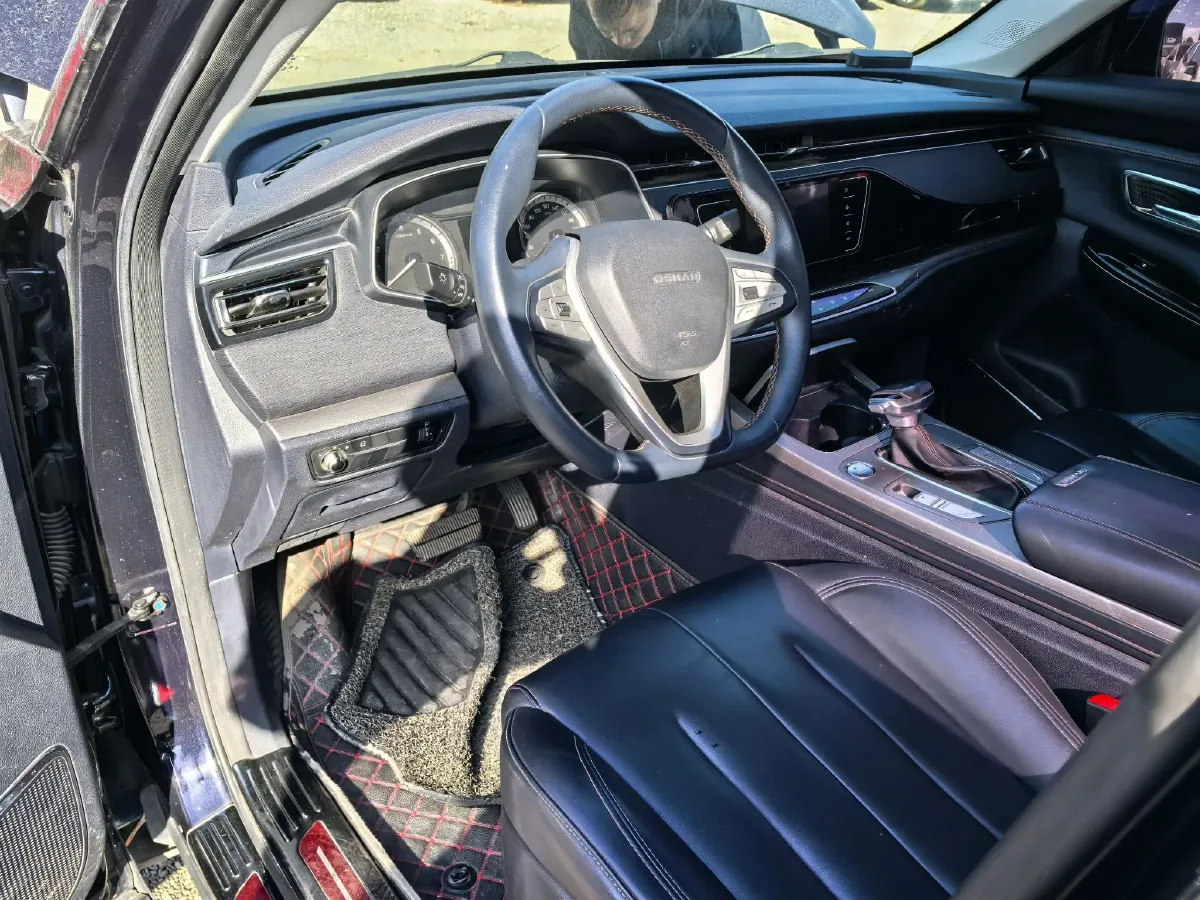 2020 ChangAn Oshan X7 1.5T 178HP L4 7DCT,autocango,china used car exporter,china ev exporter,chinese used car exporter,chinese used ev exporter