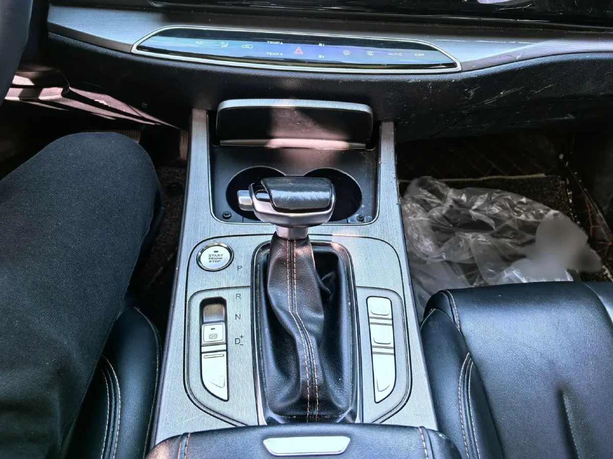 2020 ChangAn Oshan X7 1.5T 178HP L4 7DCT,autocango,china used car exporter,china ev exporter,chinese used car exporter,chinese used ev exporter