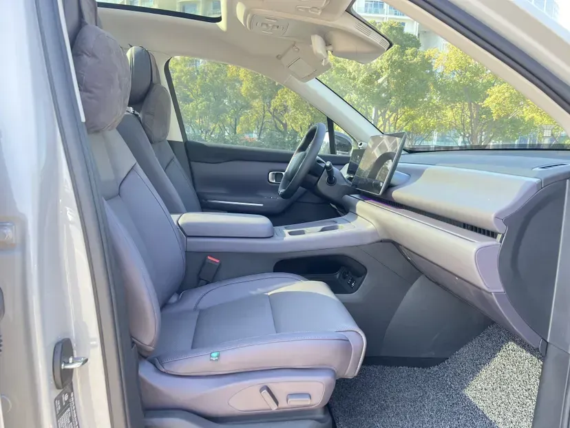 2024 Leapmotor C10 1.5L 95HP L4 REEV 28.4KWH,autocango,china used car exporter,china ev exporter,chinese used car exporter,chinese used ev exporter