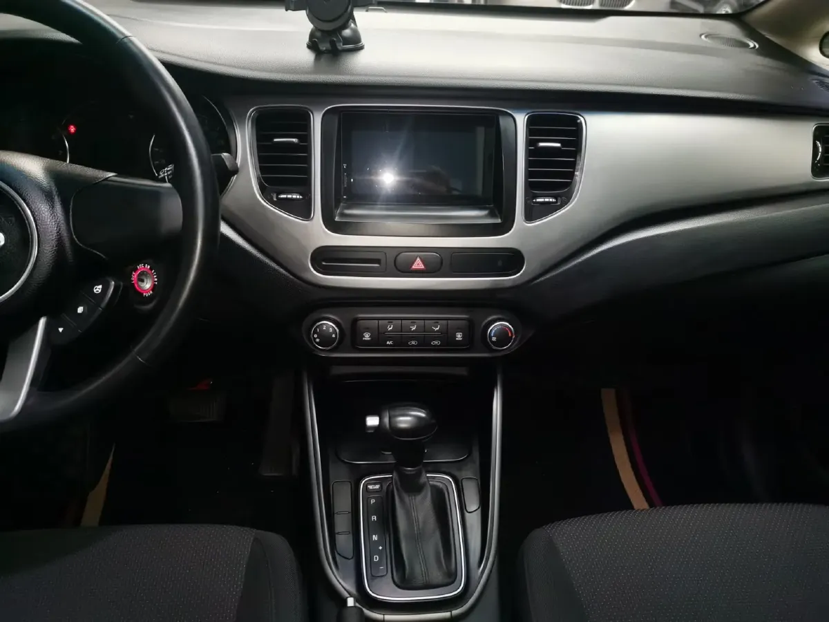 2013 Kia Carens 2.0L 152HP L4 6AT,autocango,china used car exporter,china ev exporter,chinese used car exporter,chinese used ev exporter