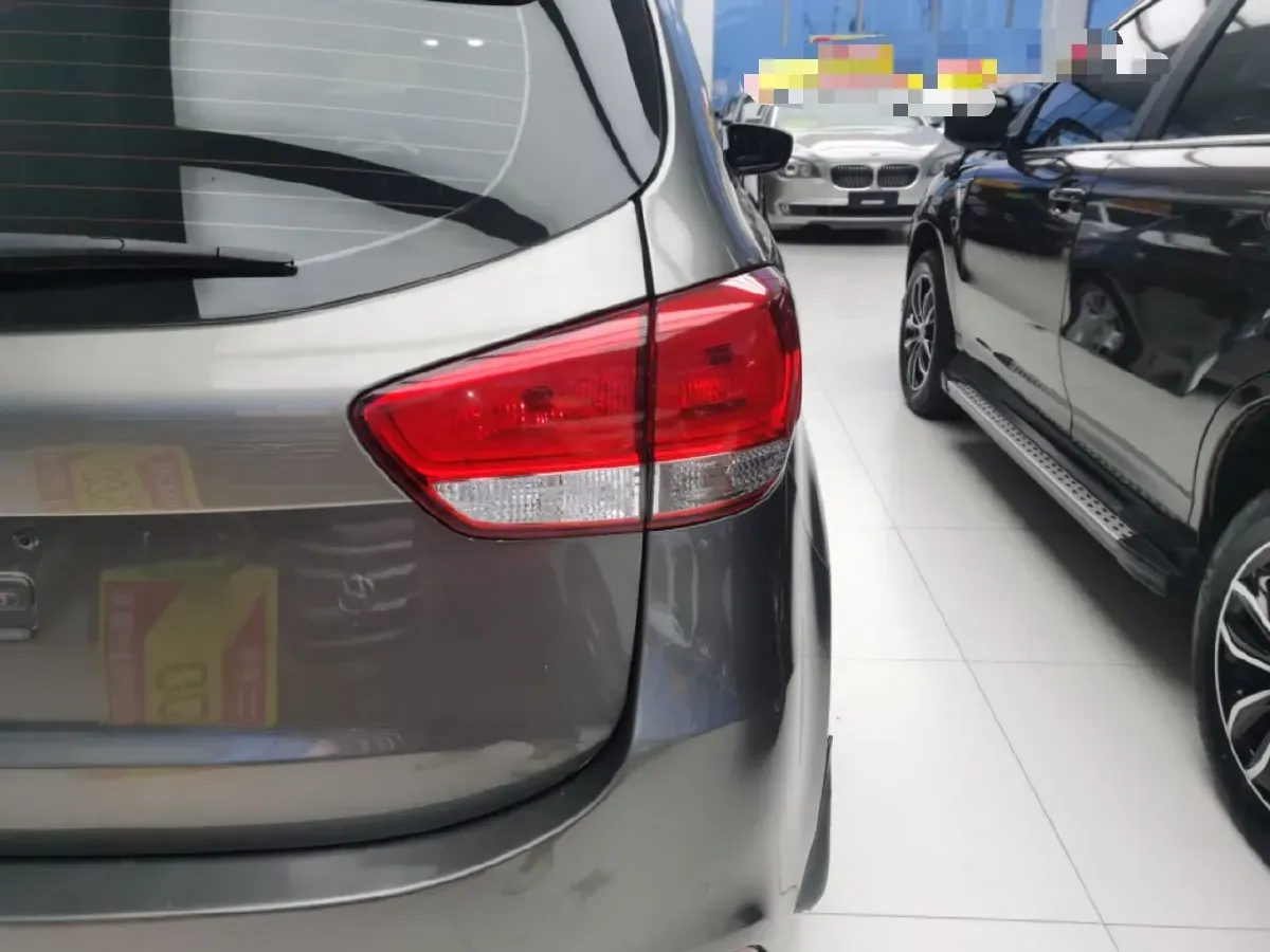 2013 Kia Carens 2.0L 152HP L4 6AT,autocango,china used car exporter,china ev exporter,chinese used car exporter,chinese used ev exporter