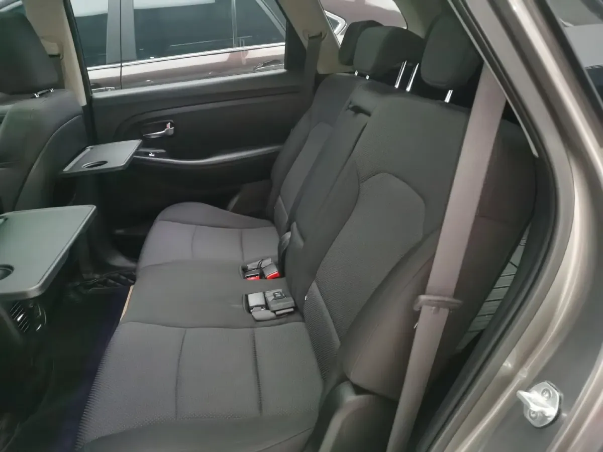 2013 Kia Carens 2.0L 152HP L4 6AT,autocango,china used car exporter,china ev exporter,chinese used car exporter,chinese used ev exporter