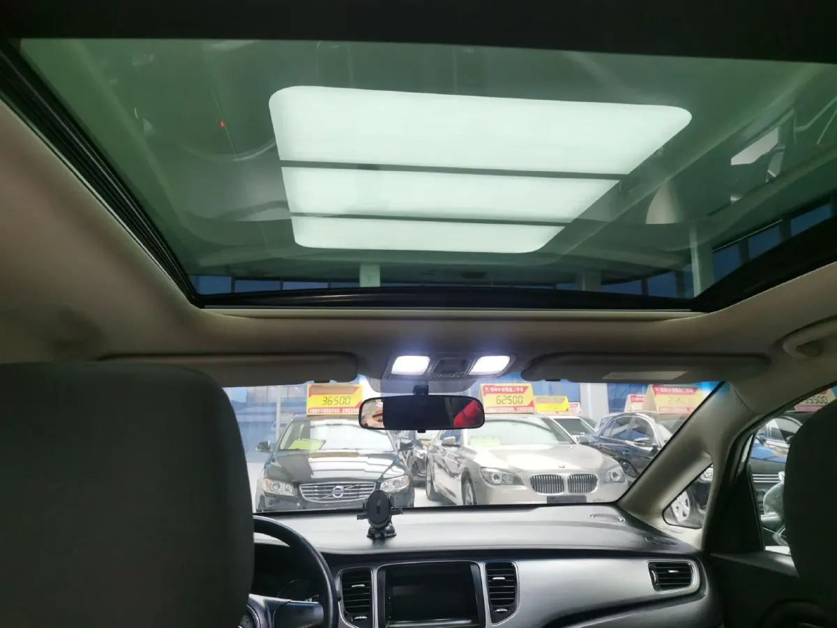 2013 Kia Carens 2.0L 152HP L4 6AT,autocango,china used car exporter,china ev exporter,chinese used car exporter,chinese used ev exporter